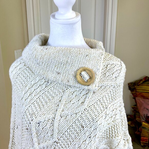 Chunky Knit Poncho Cape Fringe Button Ivory (OS) - Picture 5 of 9